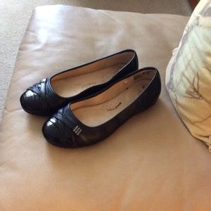 Black shoes